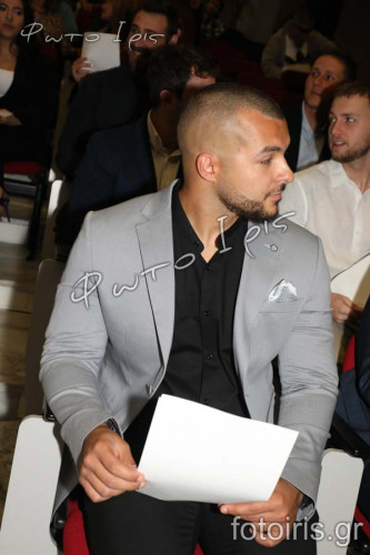 4B5A4883
